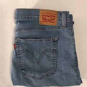 Levi’s Boyfriend Jeans - Size 32 x 27 - Relaxed Fit Denim